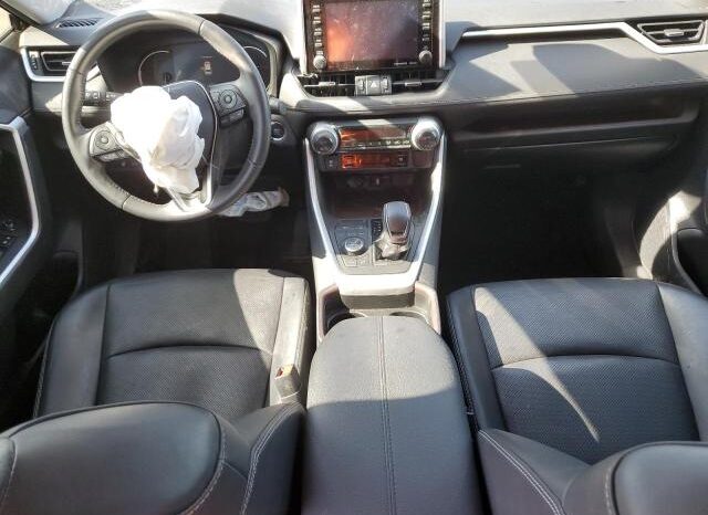 
								2019 Toyota Rav4 full									