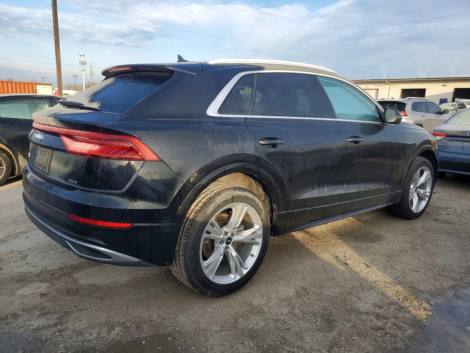 2023 Audi Q8