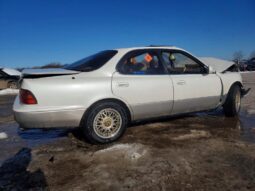 
										1994 Lexus Es 300 full									