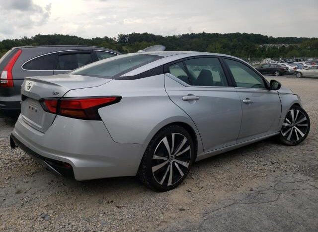 
								2022 Nissan Altima sr full									