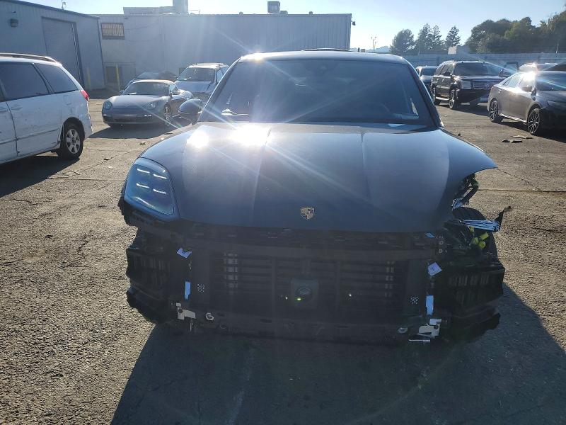2025 Porsche Cayenne