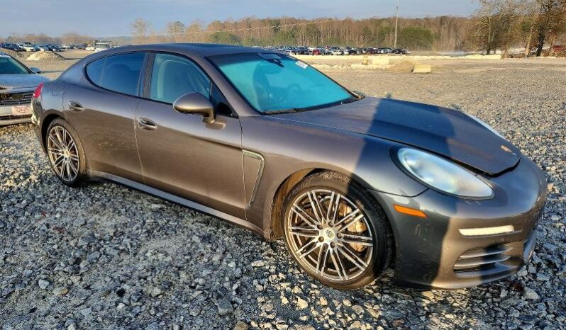 
								2016 Porsche Panamera full									