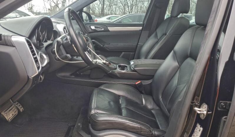 
								2017 Porsche Cayenne full									