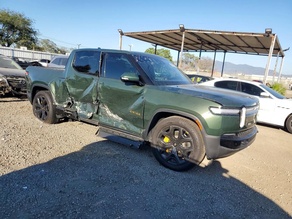 2025 Rivian R1t