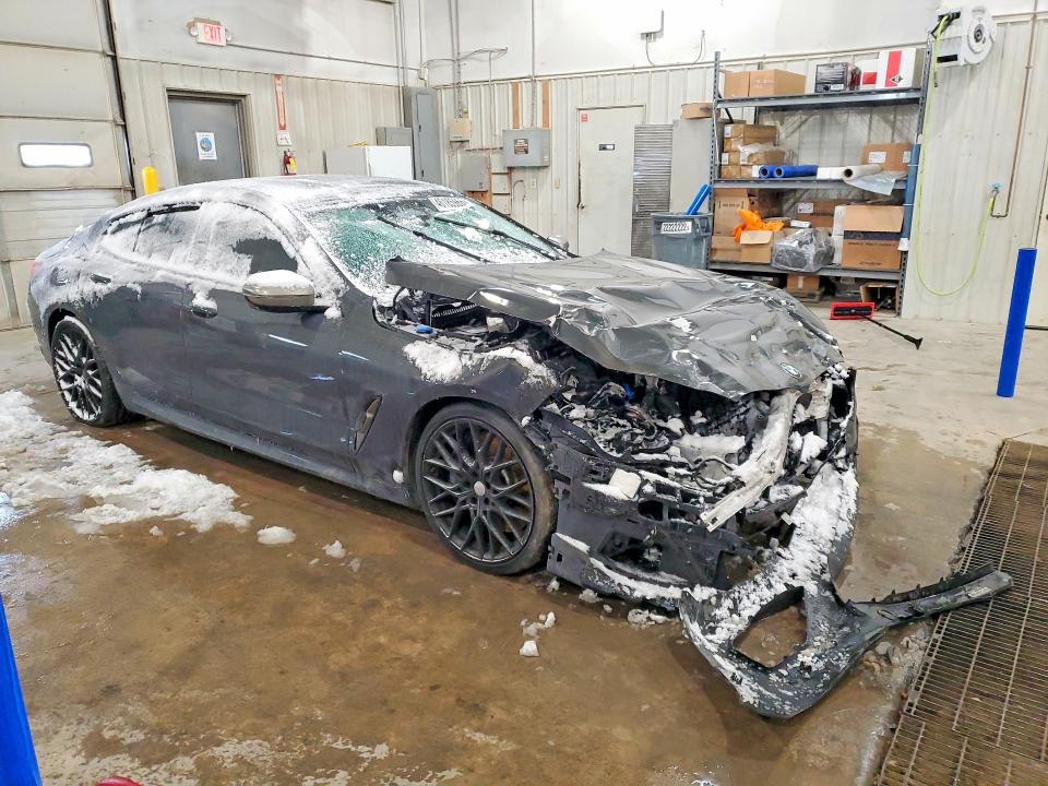 2020 BMW M8