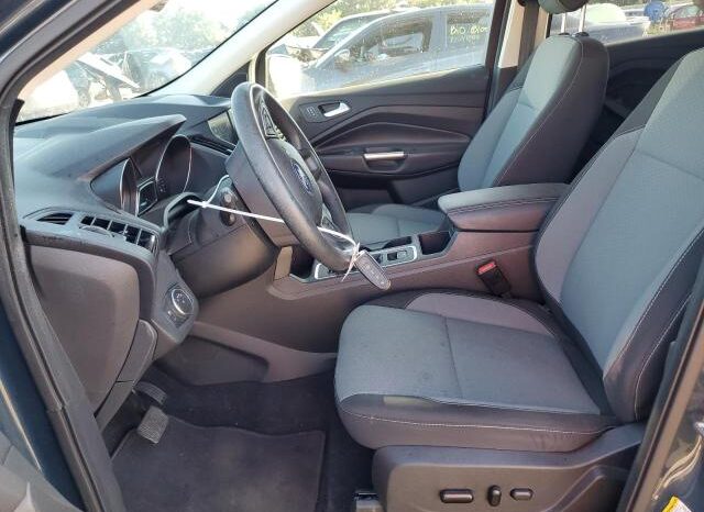 
								2019 Ford Escape se full									