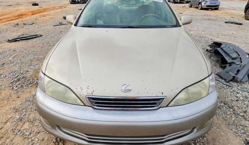 
								2000 Lexus Es 300 full									