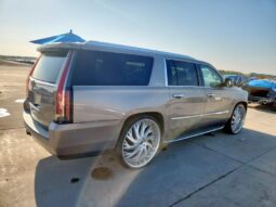 
										2015 Cadillac Escalade full									