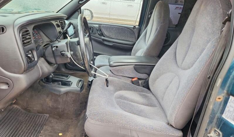 
								1999 Dodge Dakota full									