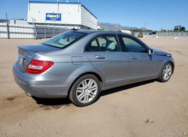 
								2013 Mercedes-benz C 300 4mat full									