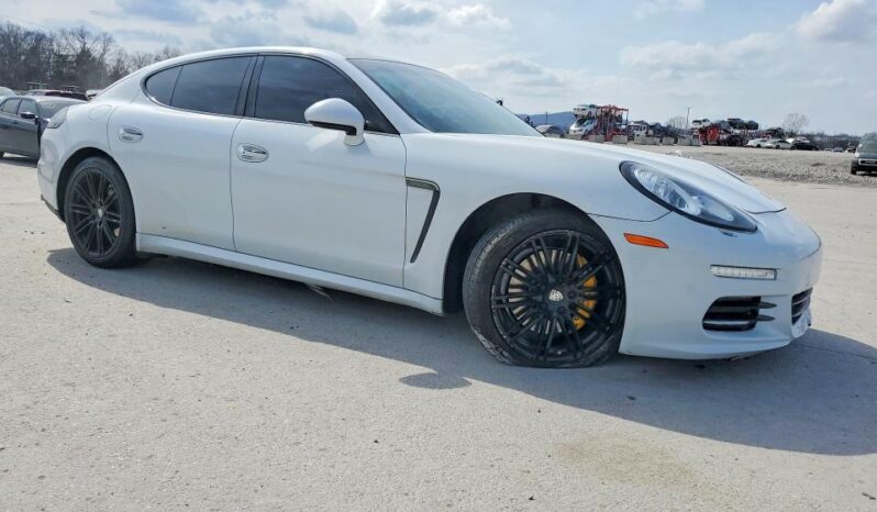 
								2016 Porsche Panamera full									