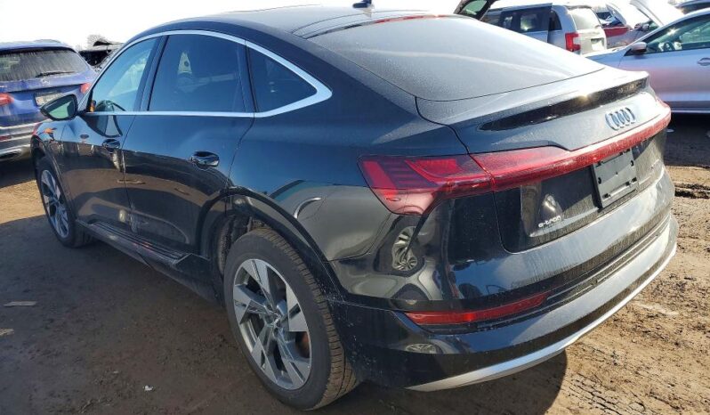 
								2020 Audi E-tron full									