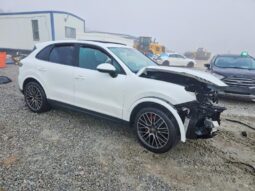 
										2019 Porsche Cayenne full									