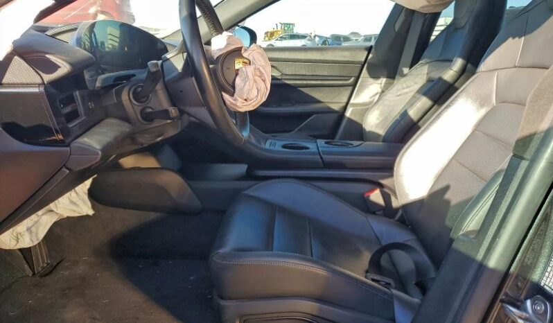 
								2021 Porsche Taycan full									