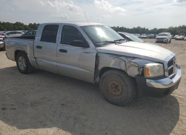 
								2005 Dodge Dakota full									