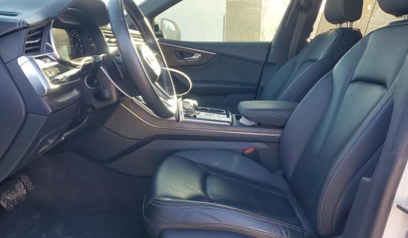 
								2021 Audi Q8 full									