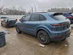 
										2020 Porsche Cayenne full									