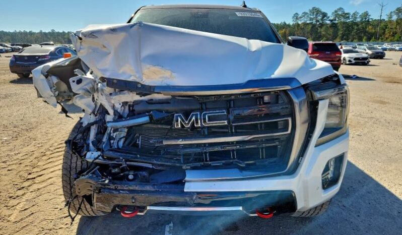 
								2024 Gmc Yukon full									