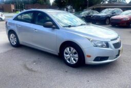 
										2013 Chevrolet Cruze full									