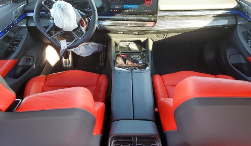 
								2026 BMW M5 full									