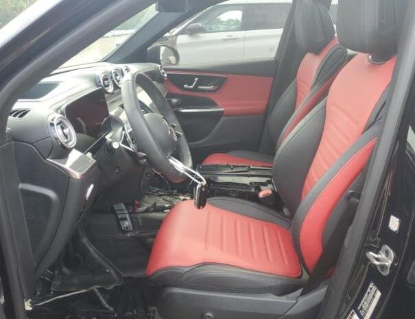 
								2024 Mercedes-benz Glc 43 4ma full									