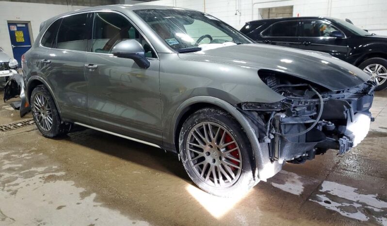 
								2016 Porsche Cayenne full									