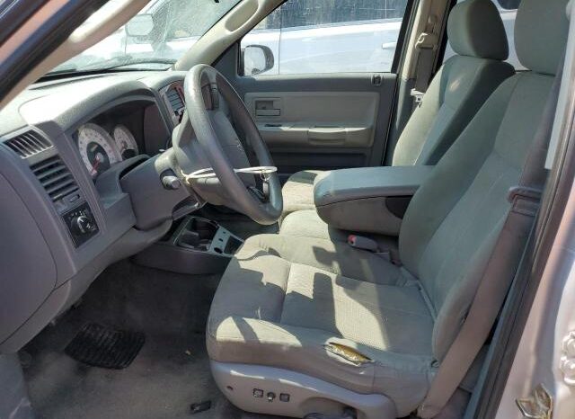 
								2005 Dodge Dakota full									