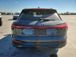 
										2024 Audi Q8 full									