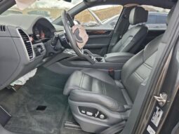 
										2019 Porsche Cayenne full									