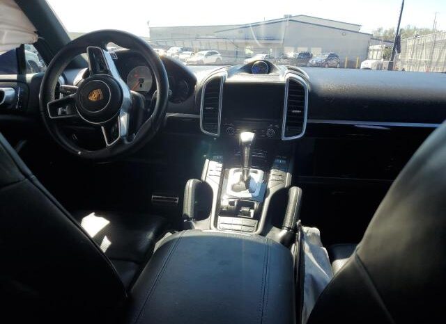 
								2018 Porsche Cayenne full									
