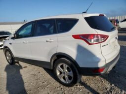 
										2015 Ford Escape se full									