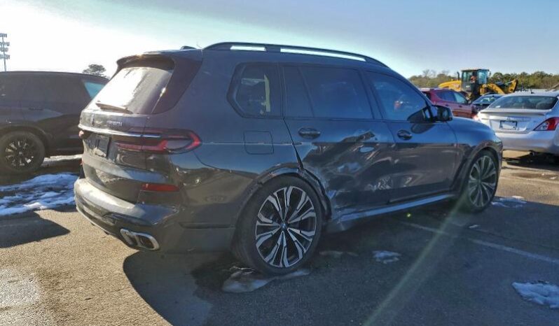 
								2025 BMW X7 full									