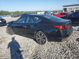 
										2021 Nissan Altima sr full									