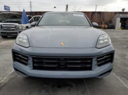 
										2025 Porsche Cayenne full									