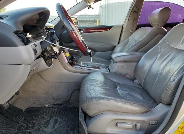 
								2002 Lexus Es 300 full									