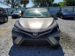 
										2019 Toyota Camry l full									