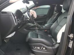 
										2021 Porsche Cayenne full									