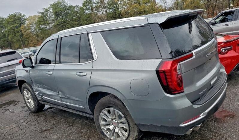 
								2025 Gmc Yukon full									