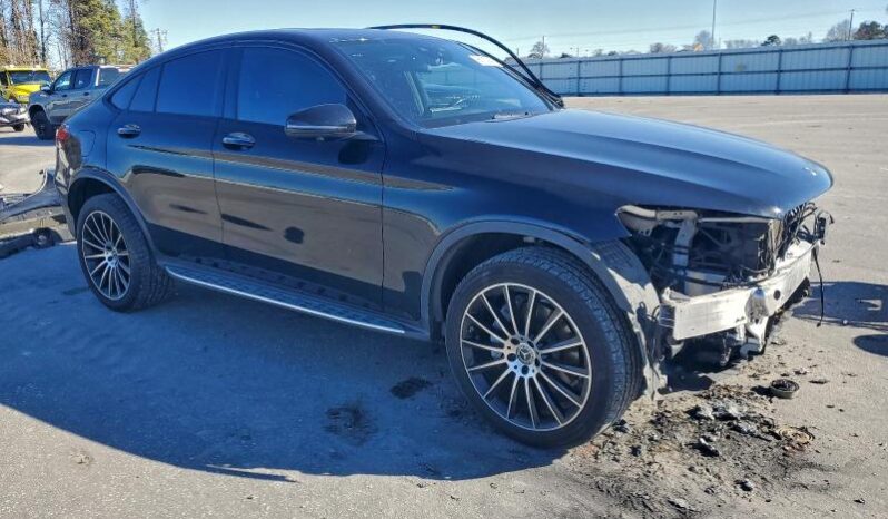 
								2021 Mercedes-benz Glc coupe full									