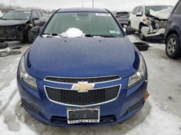 
										2013 Chevrolet Cruze full									