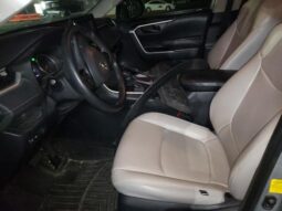 
										2019 Toyota Rav4 full									