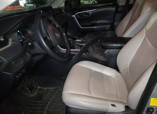 
								2019 Toyota Rav4 full									