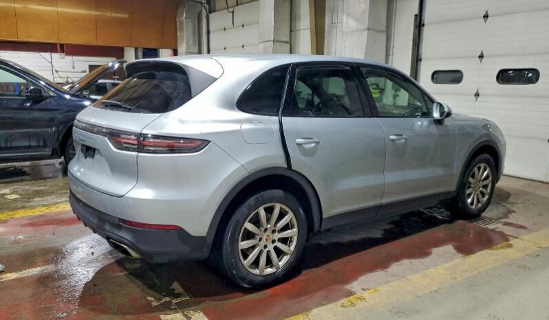 
								2023 Porsche Cayenne full									