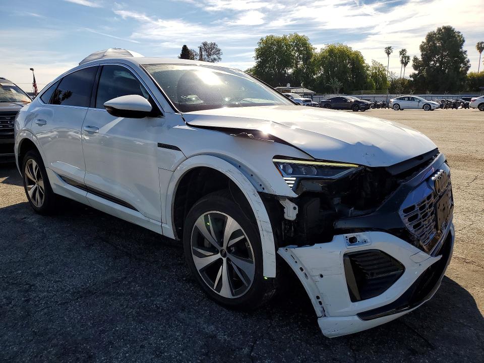 2024 Audi Q8