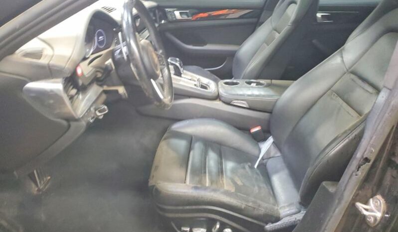 
								2018 Porsche Panamera full									