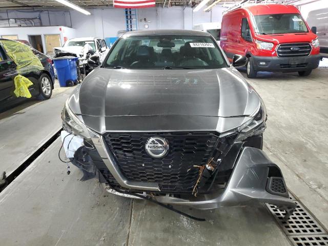 2020 Nissan Altima sr