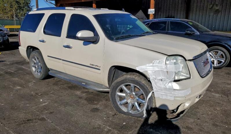 
								2013 Gmc Yukon full									