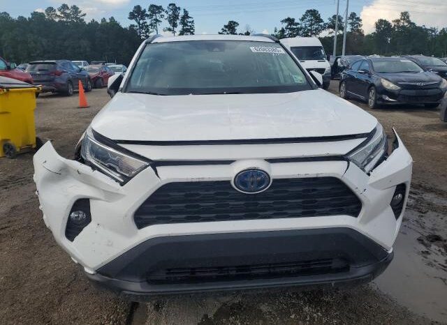 
								2021 Toyota Rav4 full									