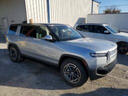 
										2026 Rivian R1s full									