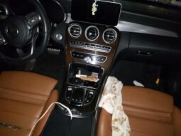 
										2019 Mercedes-benz C class full									